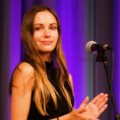 Sina Anastasia - Cantante