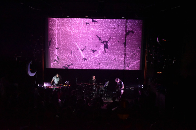 Moonshaped — photo 3
