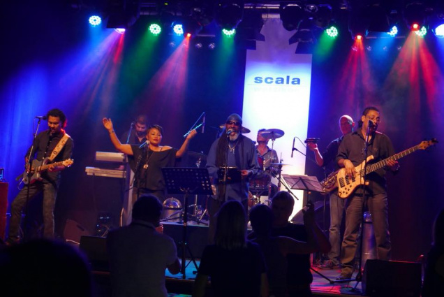 FREAKOUT 6 COVER BAND or D J Roy with Drums — photo 8