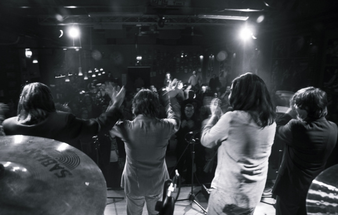 THE SHOUT BEATLES TRIBUTE — photo 4