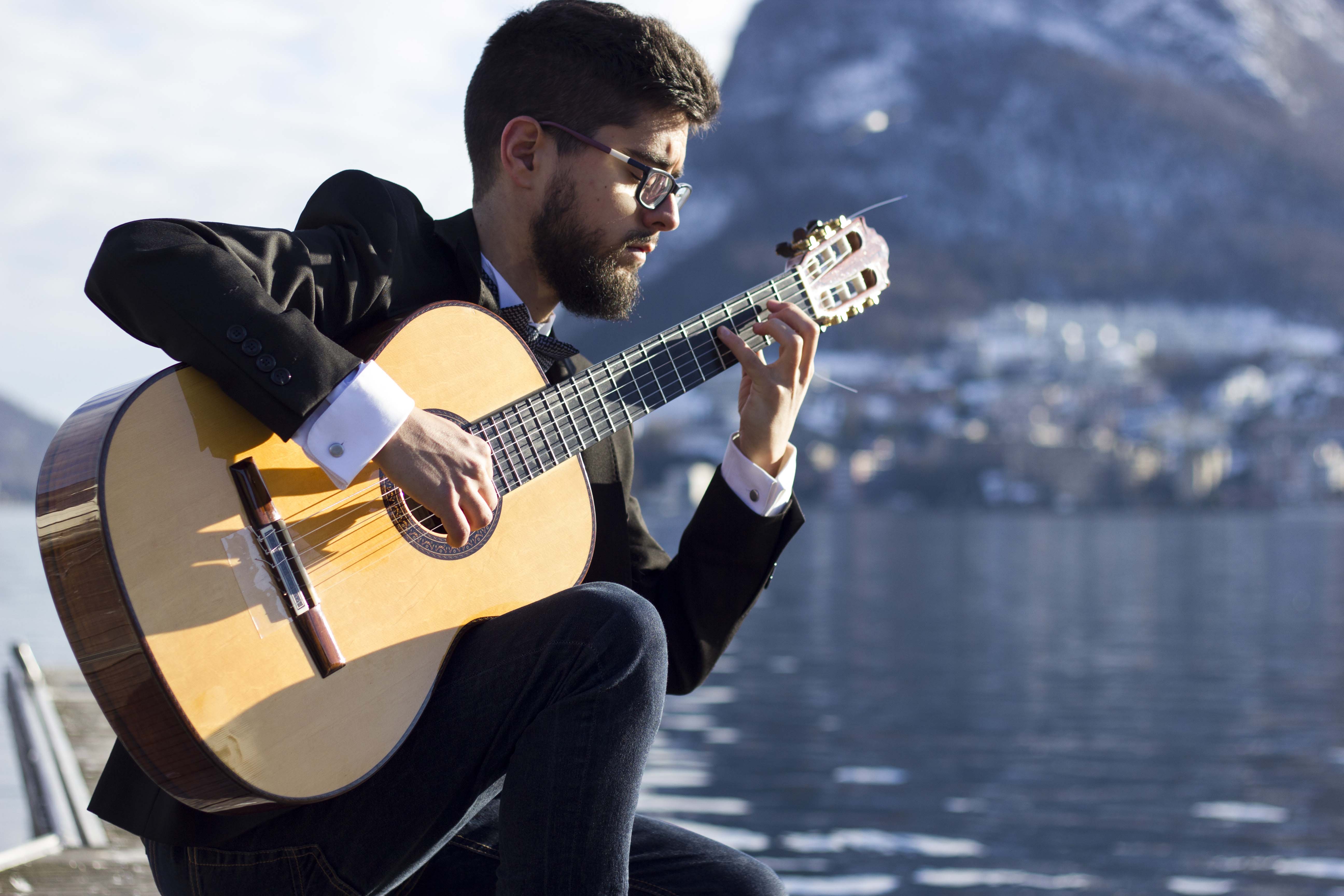 Guitarist — photo 4