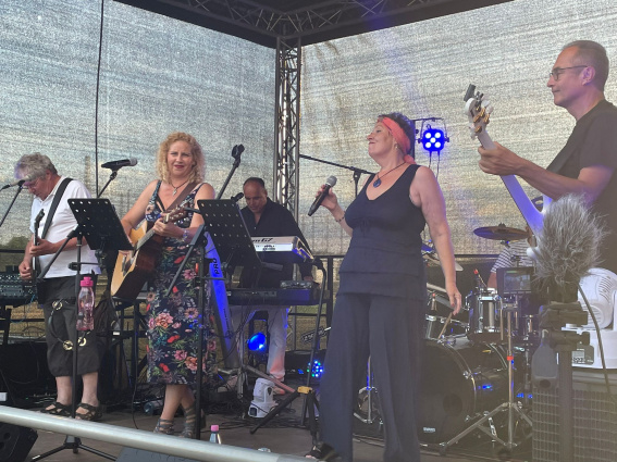 FRESHH die Partyband — photo 13