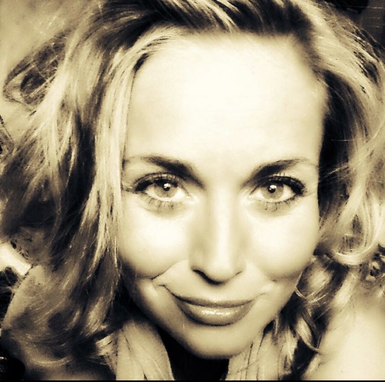 Svenja Lanquillon - Sängerin  — photo 9