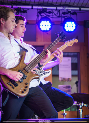 Solid Rock Band - frisch, laut und energiegeladen — photo 5