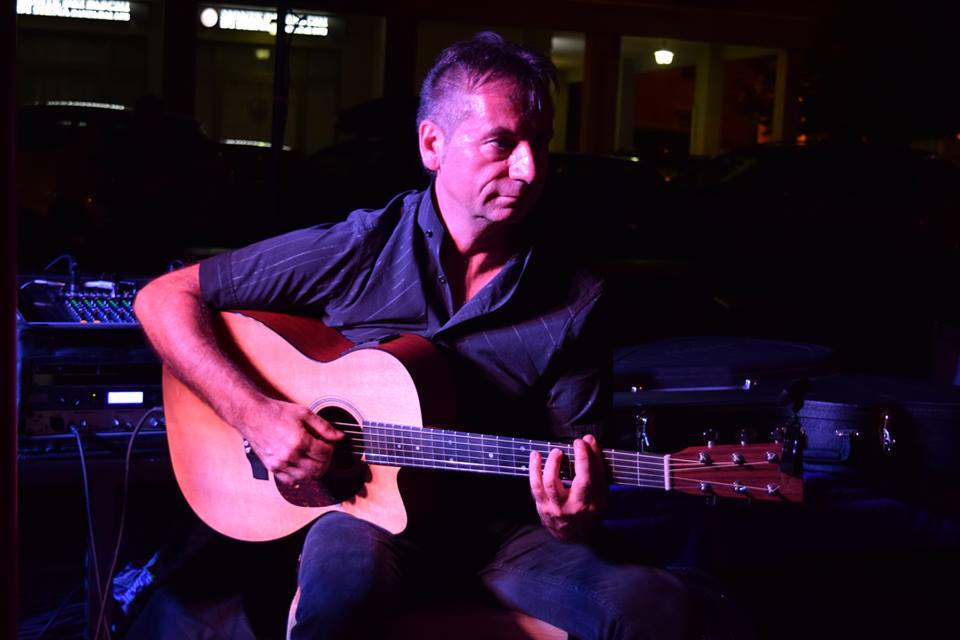 CARLO CALDERANO Acoustic Guitar Solo — photo 9