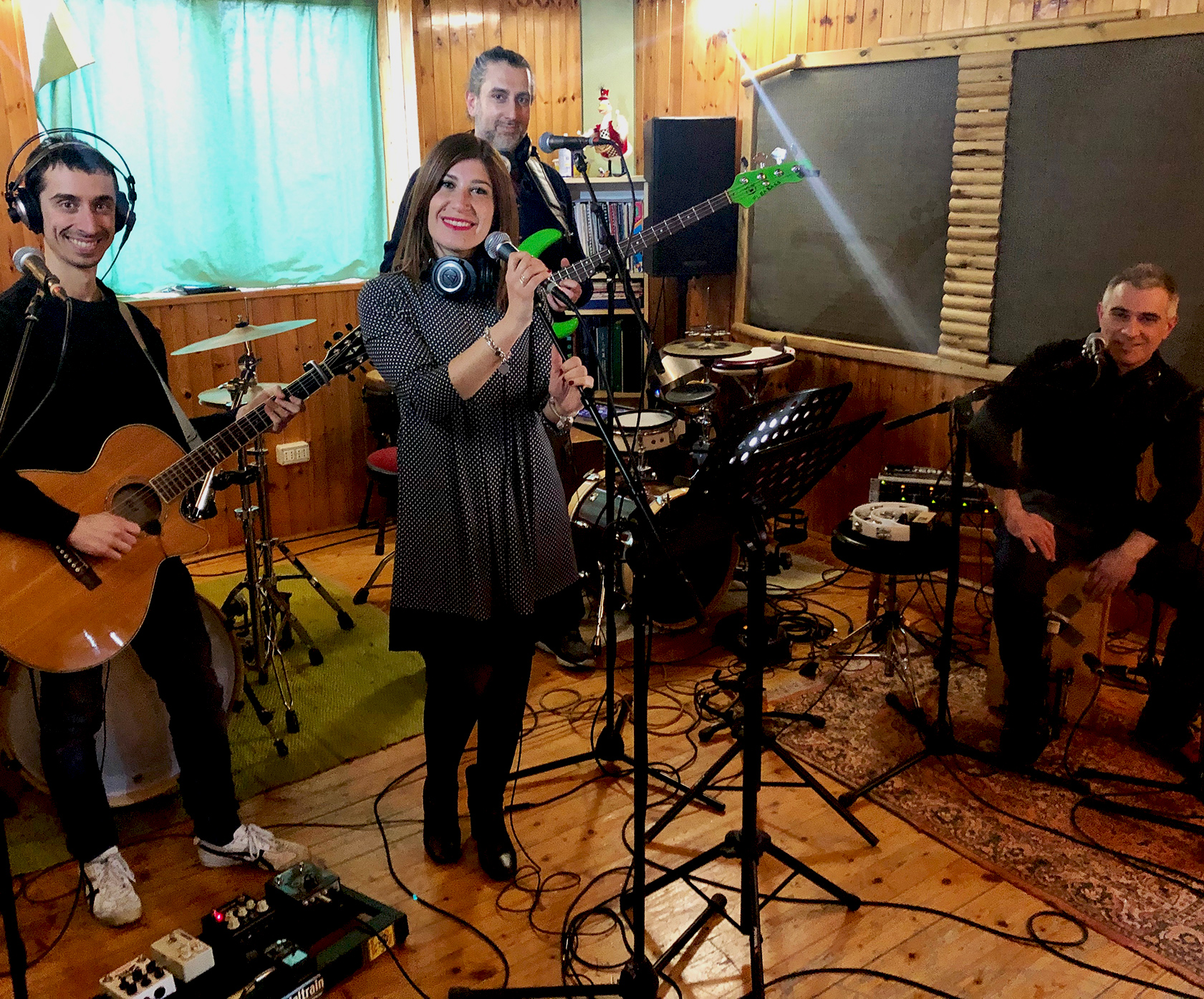 Arvain Acoustic Experience — photo 2