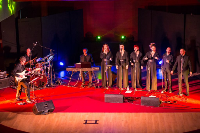 The Gospel Light Vocal Ensemble — photo 12