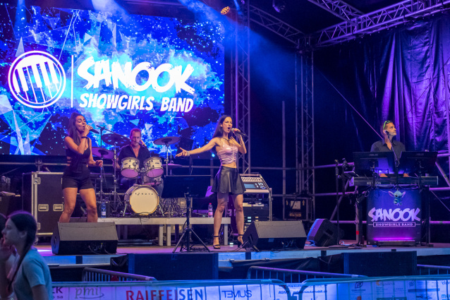 Sanook Showgirls Band — photo 8