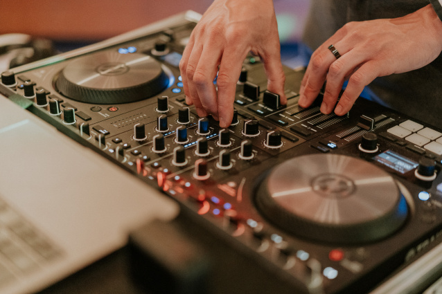 DJ Roman White — photo 9