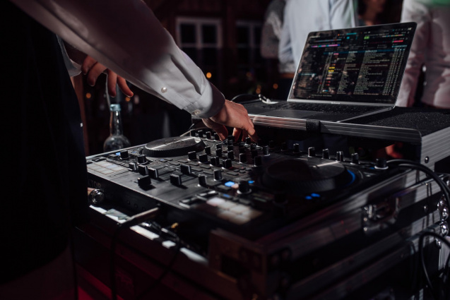 DJ Roman White — photo 12