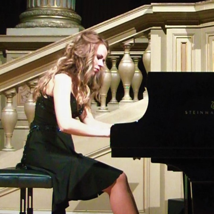 Concert Pianist — photo 2