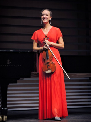 classical violinist — photo 3