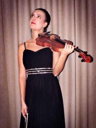 classical violinist — photo 8