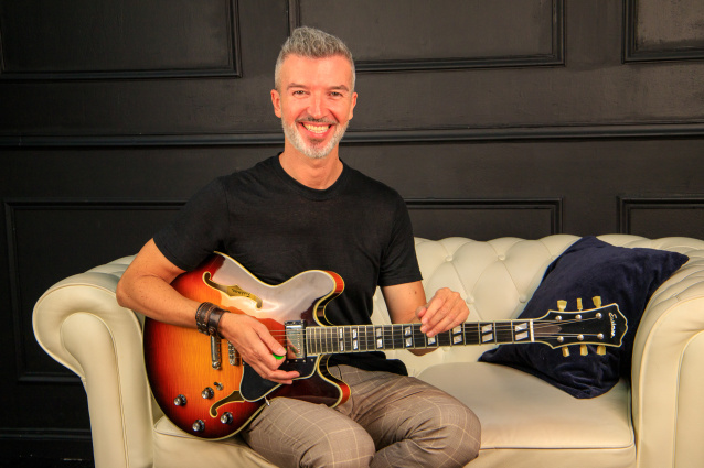 Ale Teruzzi Guitar Smooth Jazz — photo 2